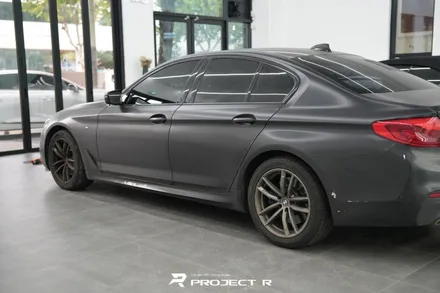 BMW 5시리즈 530i 전체 랩핑 재시공, 비닐프로그 고광택 게인스보로 그레이, 부천 프로젝트알 / 부천 원미구 상동