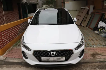 부천썬팅전문점 현대 i30 전면열차단썬팅 블락포디 블랙크롬 시공 / 부천 원미구 상동