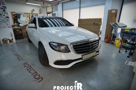 벤츠 E클래스 E300 전체 랩핑, 에이버리 슈프림 유광 이클립스 메탈릭 by 부천 자동차래핑 전문 프로젝트R / 부천 원미구 상동