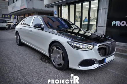 벤츠 S580 S클래스 마이바흐 투톤 랩핑, 하단 에이버리 유광 화이트펄 시공 / 부천랩핑 프로젝트알 / 부천 원미구 상동