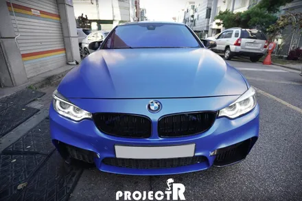 BMW 4시리즈 사고 부분 랩핑, 에이버리 슈프림 사틴 웨이브 블루 메탈릭 by 부천 자동차 래핑 전문 프로젝트R / 부천 원미구 상동
