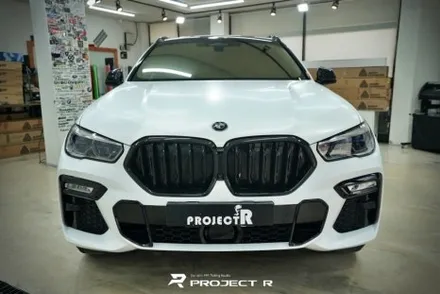 BMW X6 사틴 펄 프로즌 바닐라 전체 랩핑 및 크롬죽이기 시공, 부천랩핑 프로젝트알 / 부천 원미구 상동