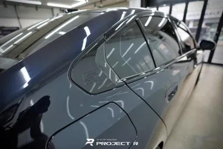 BMW 5시리즈 530i 전면 열차단 썬팅, 글라스틴트 선셋 윈도 틴팅 부천 프로젝트알 / 부천 원미구 상동