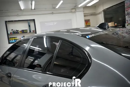 BMW 5시리즈 전체 랩핑, 에이버리 락그레이 자동차 래핑 by 부천 랩핑 전문 프로젝트R / 부천 원미구 상동