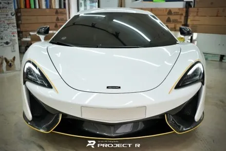맥라렌 570s 에이버리 유광 화이트 전체 랩핑, 스텍 다이노 플렉스 윈드쉴드 시공 / 부천 프로젝트R / 부천 원미구 상동