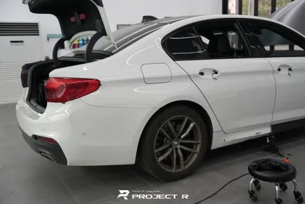 BMW 5시리즈 530i 전체 랩핑 재시공, 비닐프로그 고광택 게인스보로 그레이, 부천 프로젝트알 / 부천 원미구 상동