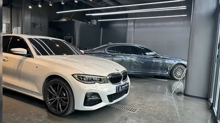 [ 성남동 세차 ] \' BMW 330E \' 디테일링 작업과 스톤칩 발생으로 순정 BMW 페인트 붓펜으로 커버업 / 성남, 판교, 분당, 용인