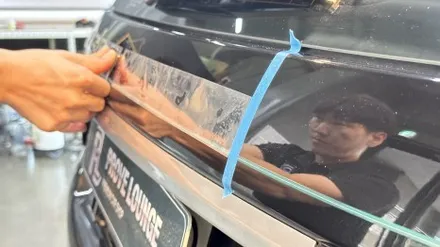 \' 레인지로버 디스커버리 \' 순정 엠블렘 자국제거와 블랙 엠블럼 교체로 블랙간지 완성 / 성남, 판교, 분당, 용인