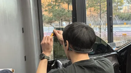 송파, 위례, 성남썬팅 \' 벤츠 CLS400d \' 프레임리스 도어 쉐이빙 커팅으로 완벽 재시공! / 성남, 판교, 분당, 용인