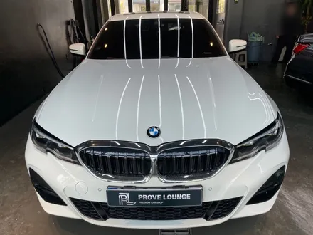 [ 성남동 세차 ] \' BMW 330E \' 디테일링 작업과 스톤칩 발생으로 순정 BMW 페인트 붓펜으로 커버업 / 성남, 판교, 분당, 용인