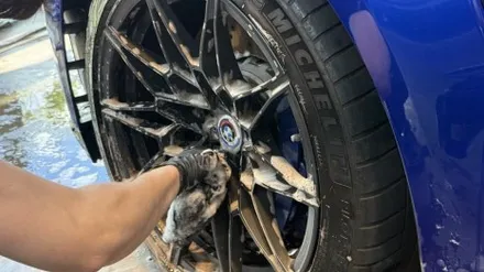 판교, 분당세차 고성능 스포츠카 \' BMW M4 \' 서킷 주행 후 디테일링관리! / 성남, 판교, 분당, 용인