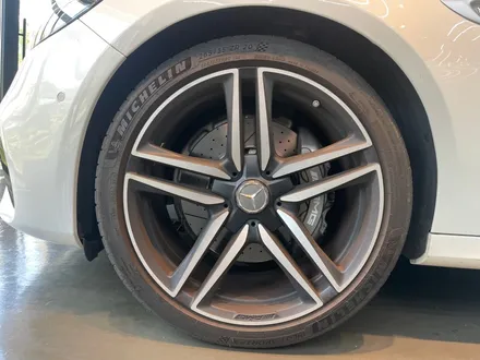 [ 분당 세미크리닝 ] 베이지 시트가 이염되어 누렇게 변색된 \' 벤츠 E63 AMG \' 가죽시트 크리닝으로 복원하고 이염방지을 위해 레더쉴드 가죽시트코팅 / 성남, 판교, 분당, 용인
