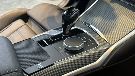 [ 성남동 세차 ] \' BMW 330E \' 디테일링 작업과 스톤칩 발생으로 순정 BMW 페인트 붓펜으로 커버업 / 성남, 판교, 분당, 용인