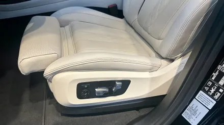 [ 경기광주 가죽시트코팅 ] \' BMW X7 \' 페이스리프트 신차 출고 후 기온쿼츠 레더쉴드 가죽시트코팅과 M40I 엠블럼 교체 / 성남, 판교, 분당, 용인