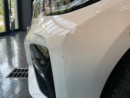 [ 성남동 세차 ] \' BMW 330E \' 디테일링 작업과 스톤칩 발생으로 순정 BMW 페인트 붓펜으로 커버업 / 성남, 판교, 분당, 용인