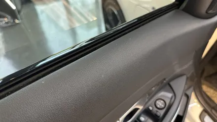 [ 성남동 세차 ] \' BMW 330E \' 디테일링 작업과 스톤칩 발생으로 순정 BMW 페인트 붓펜으로 커버업 / 성남, 판교, 분당, 용인
