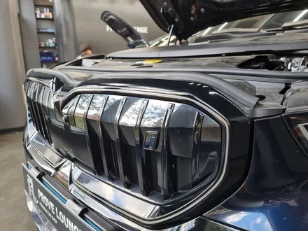 판교, 분당 포인트랩핑 \' BMW I5 \' 아이코닉 글로우 그릴 블랙 크롬죽이기 ! / 성남, 판교, 분당, 용인