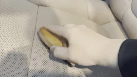 성남 기온쿼츠레더쉴드 가죽시트코팅 \' 포르쉐 마칸 \' 베이지시트로 신차출고 후 청바지이염 발생! / 성남, 판교, 분당, 용인