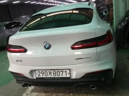 BMW X4 뒷범퍼 탈착도색으로 완벽 복원 / 강남구 역삼동