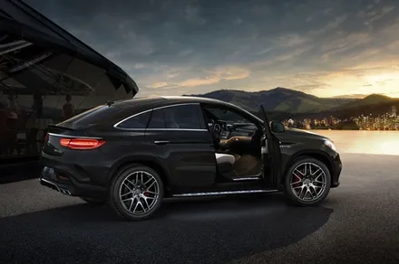 벤츠 GLE쿠페 풀체인지 VS BMW X6 누가 이길까? / 강남구 역삼동