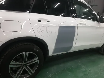 강남수입차수리 벤츠 GLC300 도어 판금도색 / 강남구 역삼동