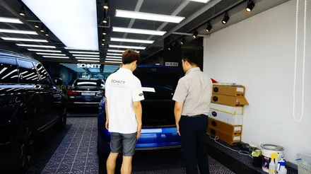 랜드로버 앞범퍼 도색과 엠블럼 블랙으로 변신시켜 줬어요*^^* / 강남구 역삼동