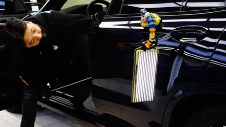 PPF 보험처리/ 필름이 도장면을 지켜줬네요. BMW IX3 / 강남구 역삼동