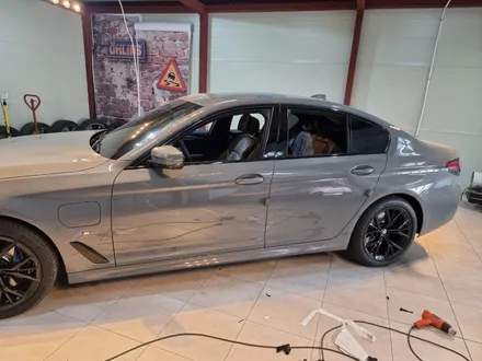 [청주랩핑][복대동랩핑] S/G 에스게러지 BMW 5시리즈 크롬 죽이기 부분랩핑 / 천안 업성동