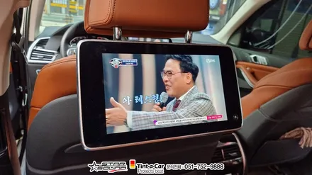 ☆스타사운드☆ BMW X7  주행중에도 고화질 시청 가능한 스카이라이프 LTE 장착 작업시간 3~4시간이면 충분 합니다.