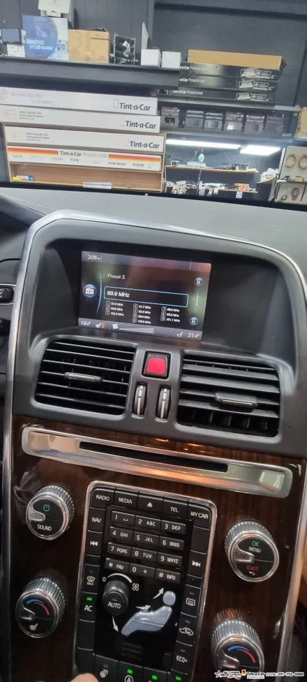 ☆스타사운드☆볼보 XC60 순정 네비 블랙아웃 후방카메라 먹통 M2C200A 안드로이드셋탑 장착시간 2시간이면 충분합니다.