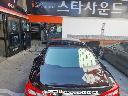 ☆스타사운드★ 마세라티 틴트어카 썬팅  고스트 전면 30% 측후면 10%시공  작업시간 5시간이면 충분합니다.