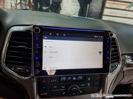 ☆스타사운드☆지프 jeep 체로키 기존 모니터 탈거후  안드로이드 올인원 내비게이션 직구 장착 작업시간 2~3시간이면 충분합니다.