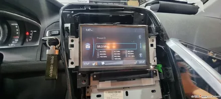 ☆스타사운드☆볼보 XC60 순정 네비 블랙아웃 후방카메라 먹통 M2C200A 안드로이드셋탑 장착시간 2시간이면 충분합니다.