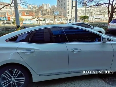 재시공 전문점 로얄시리즈 적용 그랜저 hg 전체 101 시공. 봉천동 루마 버텍스 관악 서울대역점 & 3m 크리스탈라인 관악점 파이 코인 자동차 선팅 결재 매장 / 서울 관악