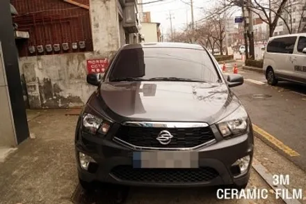 신림동 썬팅 쌍용 코란도 스포츠  #3m 세라믹 관악점  CIM 전면 35 % 측후면 15% 아버님 선물로 시공 진행 루마 버텍스 관악 서울대역점 / 서울 관악