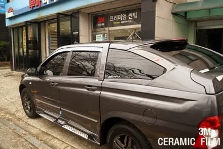 신림동 썬팅 쌍용 코란도 스포츠  #3m 세라믹 관악점  CIM 전면 35 % 측후면 15% 아버님 선물로 시공 진행 루마 버텍스 관악 서울대역점 / 서울 관악