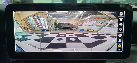 벤츠C250에 어라운드뷰 서라운드뷰/플러스뷰(3D Plus view)