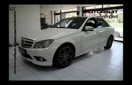[ 벤츠 리어모니터 ] 벤츠 C Class(W204) 차량에 안드로이드 리어모니터 카컴 S9(10.1인치) 시공~~ / 고양시 식사동