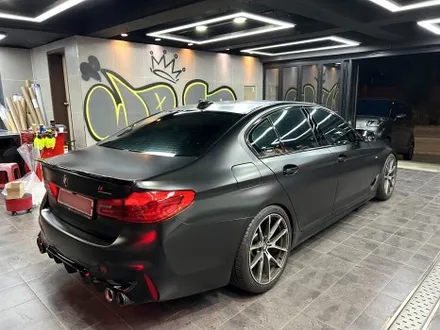 부산자동차랩핑 bmw 5시리즈 사틴블랙으로 변신 / 부산 해운대구