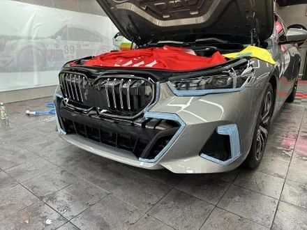 부산랩핑 BMW 530e 아이코닉 글로우 그릴, 컴퓨터 재단으로 빈틈 없이 끝냈다 / 부산 해운대구