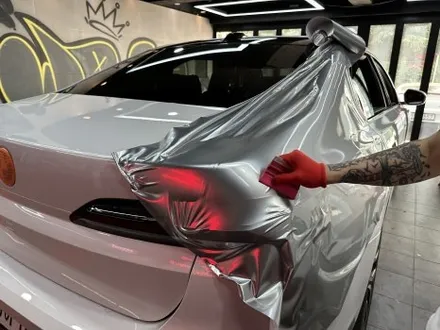 해운대 랩핑 BMW 740d, 블랙 대신 GT실버로 완성한 투톤랩핑 / 부산 해운대구