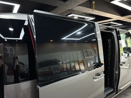 부산랩핑 PV5 카고 범고래 랩핑, 실버 바디를 더욱 세련되게 완성하다 / 부산 해운대구