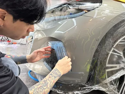 부산랩핑 BMW 530e 아이코닉 글로우 그릴, 컴퓨터 재단으로 빈틈 없이 끝냈다 / 부산 해운대구