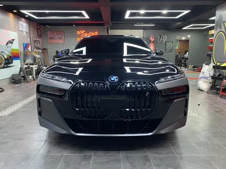 부산랩핑 BMW i7 퀄리티 높은 투톤랩핑으로 비용과 시간 절감해보았습니다 ! / 부산 해운대구