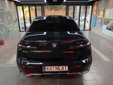 부산랩핑 BMW i7 퀄리티 높은 투톤랩핑으로 비용과 시간 절감해보았습니다 ! / 부산 해운대구