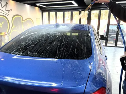 부산랩핑 BMW 3시리즈 사틴 다크 그레이 컬러로 도시적인 느낌 물씬~ / 부산 해운대구