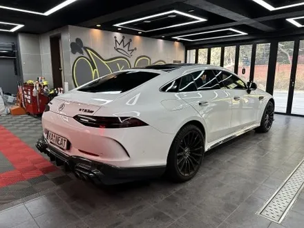 부산랩핑 벤츠 GT63 루프스킨, 고광택 블랙으로 완성한 차이 / 부산 해운대구