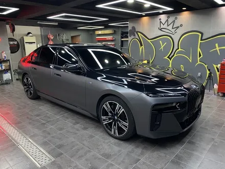 부산랩핑 BMW i7 퀄리티 높은 투톤랩핑으로 비용과 시간 절감해보았습니다 ! / 부산 해운대구