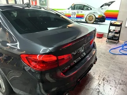 부산자동차랩핑 bmw 5시리즈 사틴블랙으로 변신 / 부산 해운대구