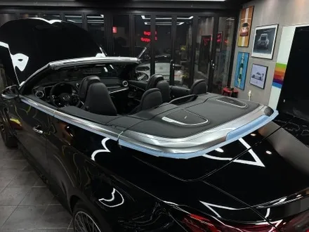 부산 랩핑 벤츠 CLE53 AMG 검정 차량 크롬죽이기, 고광택으로 완성한 밸런스 / 부산 해운대구